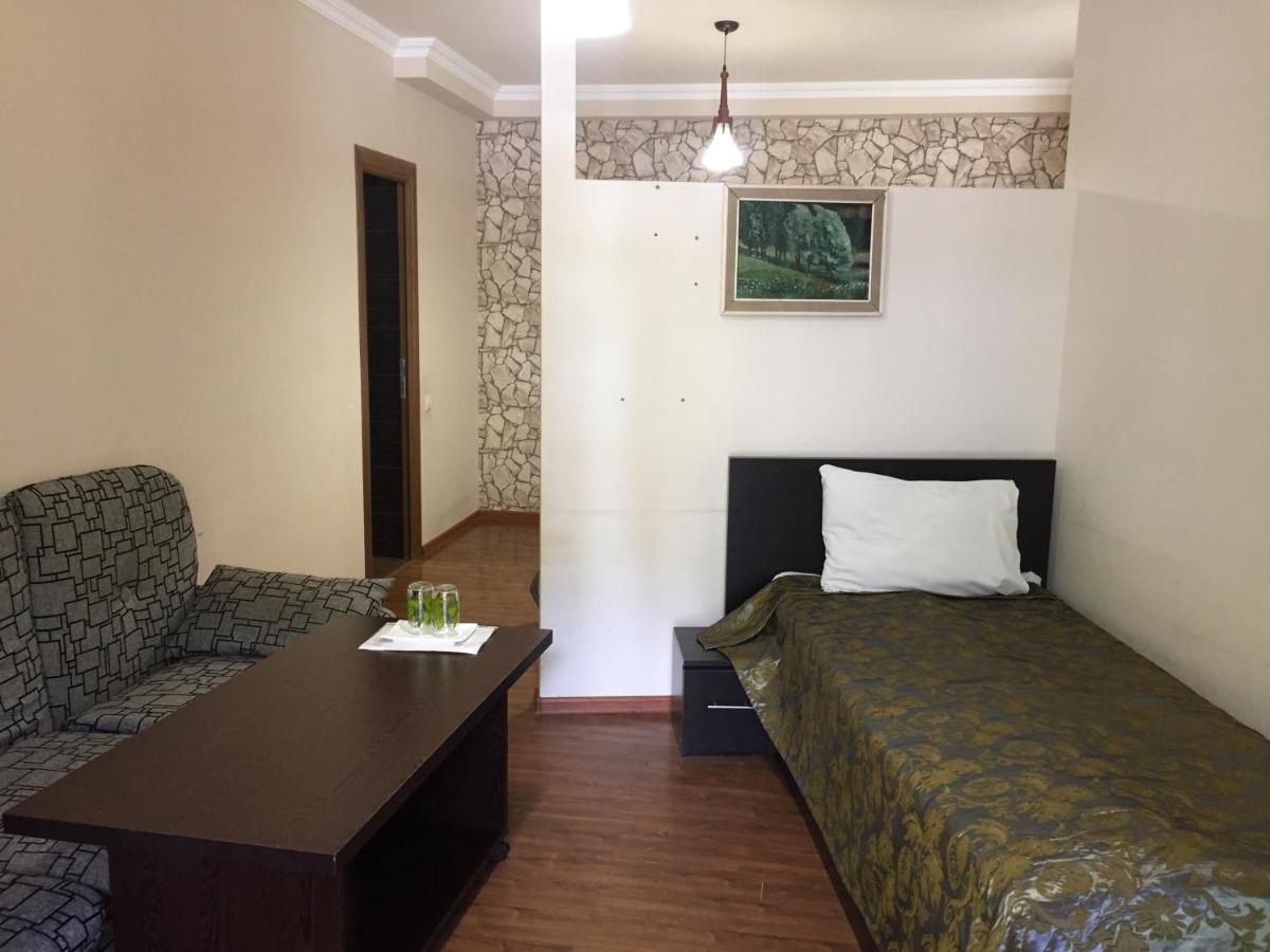 Hotel Central Dżermuk Zewnętrze zdjęcie