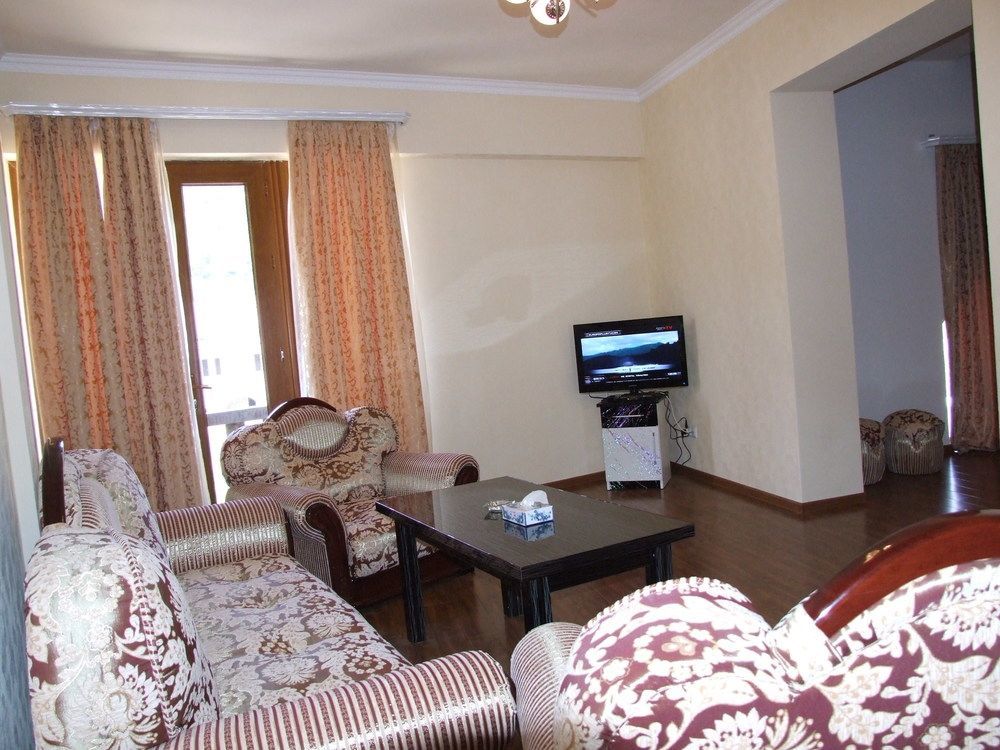 Hotel Central Dżermuk Zewnętrze zdjęcie