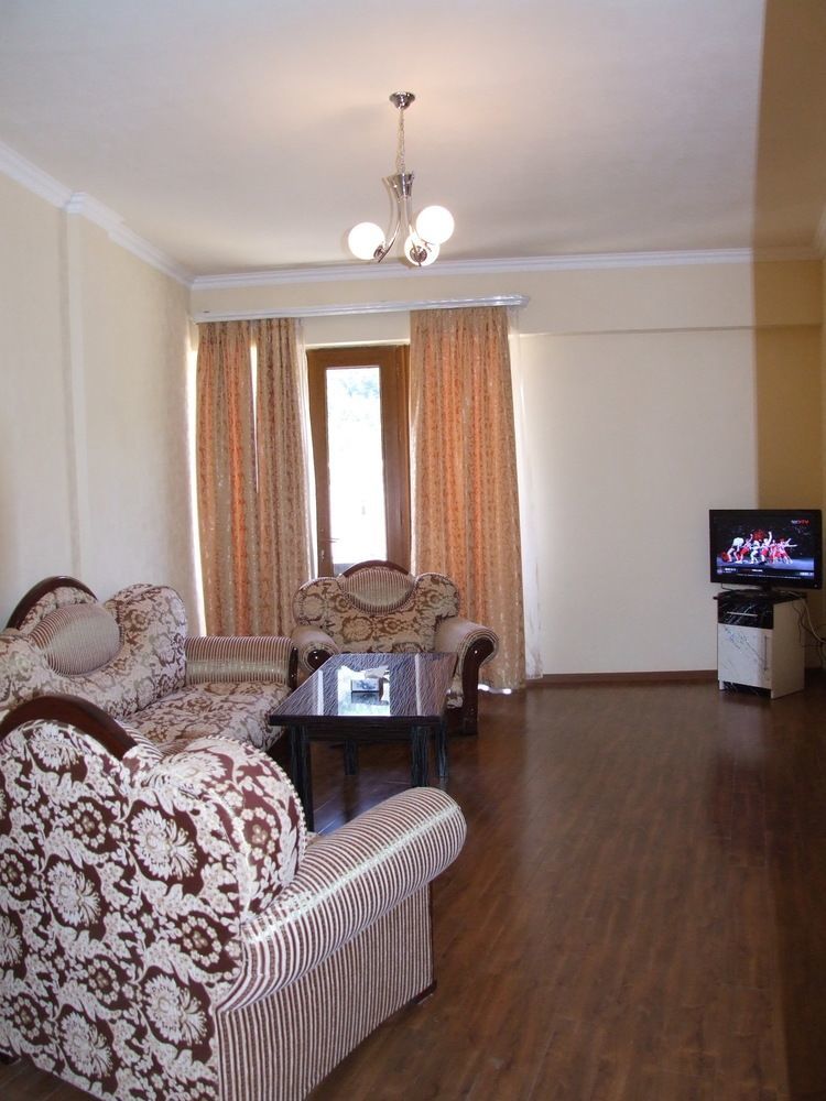 Hotel Central Dżermuk Zewnętrze zdjęcie